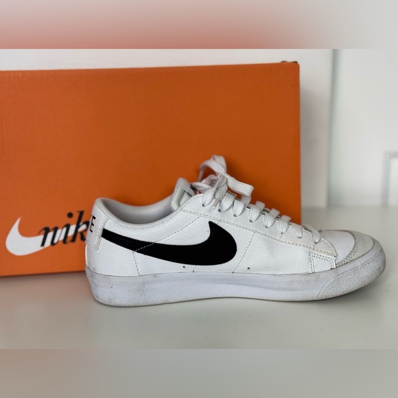 Nike Kids Blazer Sneaker Shoes Low Top '77 Sz 6Y Youth Unisex Streetwear Retro - Picture 5 of 9